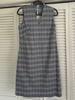 J McLaughlin sleeveless dress size 6